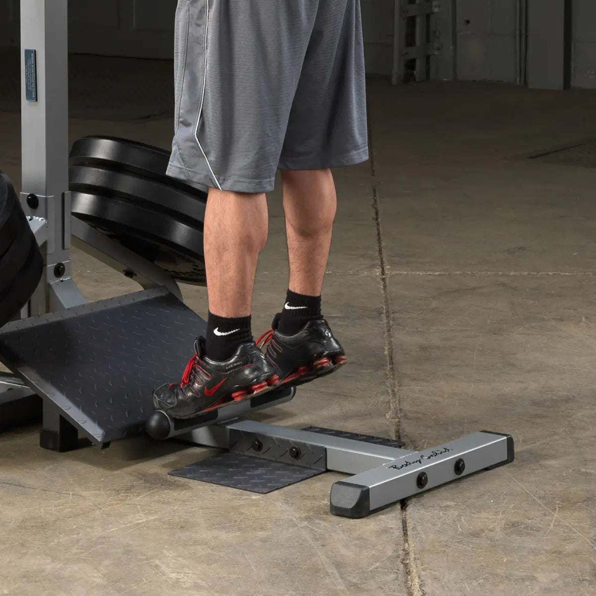 Body-Solid GSCL360B Leverage Squat Machine