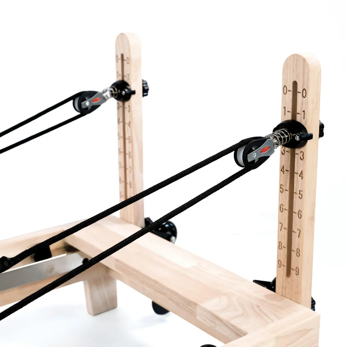 Liveness Eikenhout Reformer PTX 5000 Green Tea