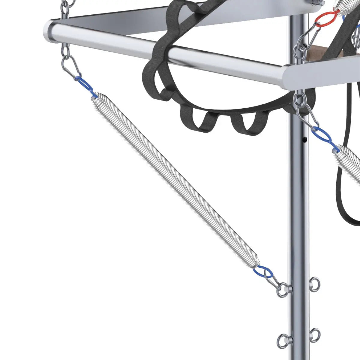 Close-up van de metalen rail met banden en veren van een Pilates Tower.