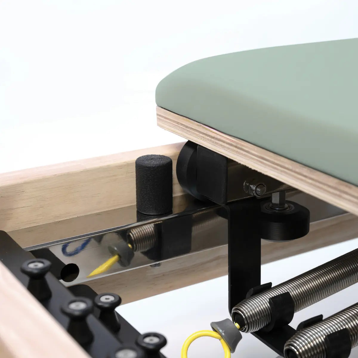 Liveness PTX 3000 Inklapbare Reformer – Eikenhout