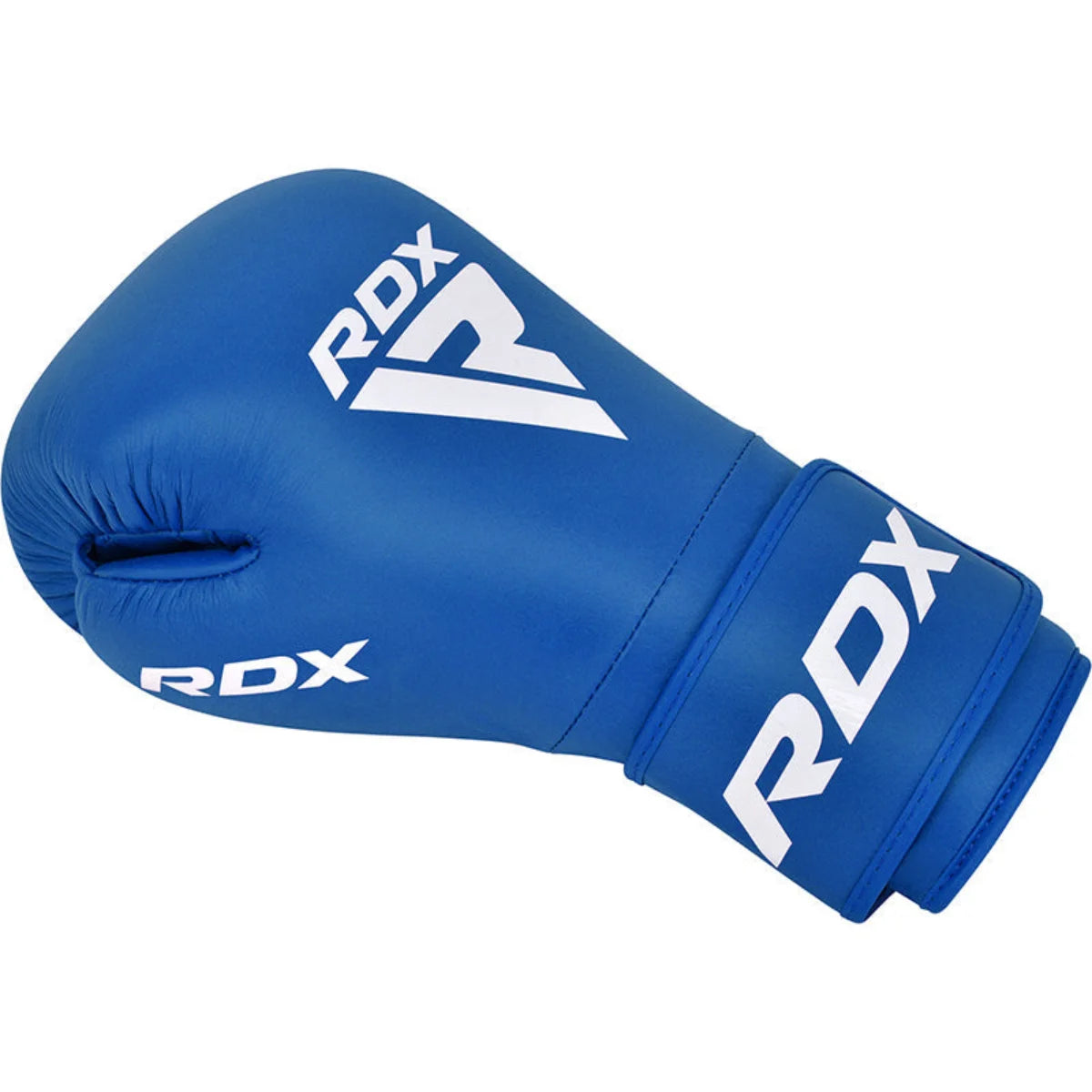 Blauwe bokshandschoen schuin van boven, met groot wit RDX-logo op de rug.