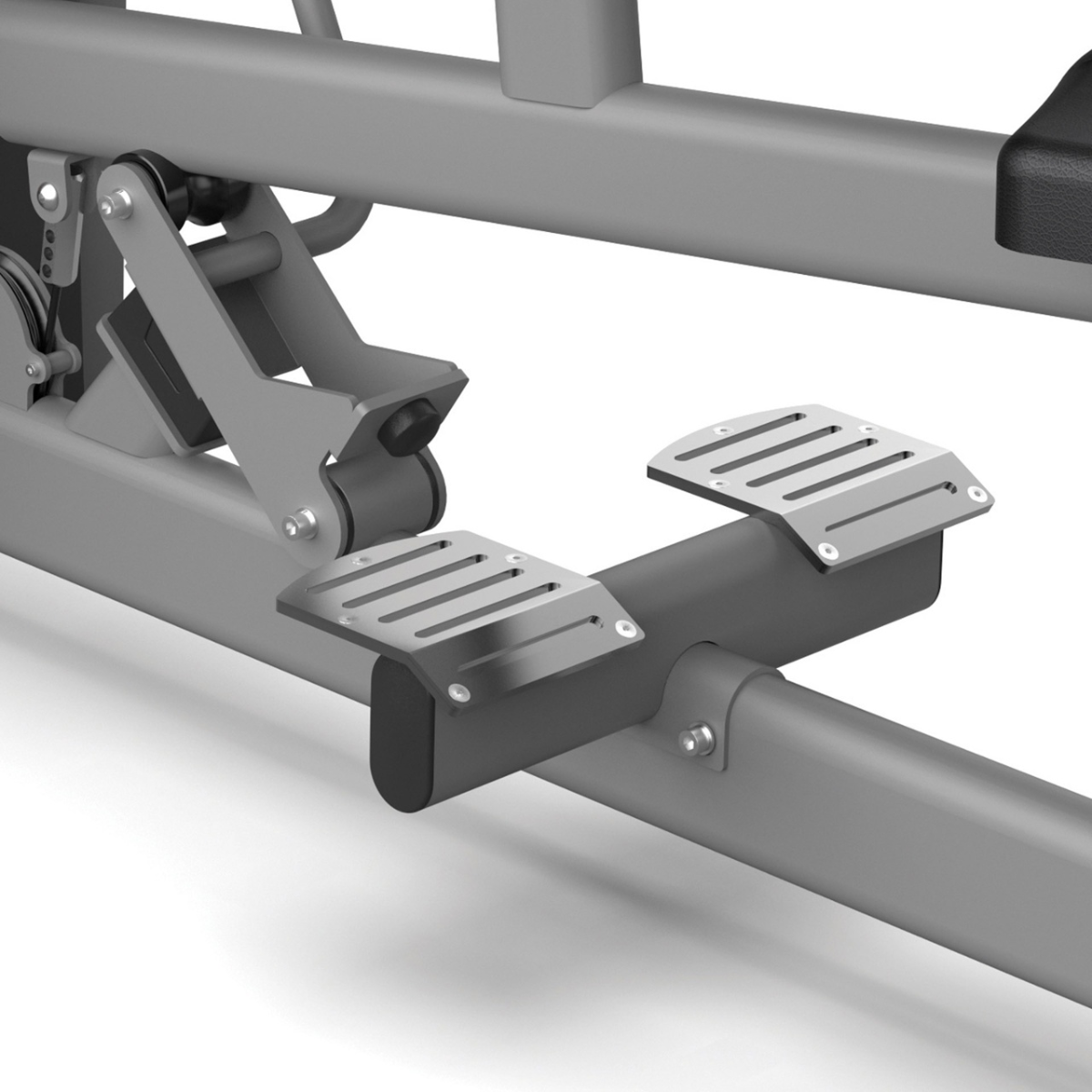 Detail van twee metalen voetplaten met ribbels aan een fitnessmachine.