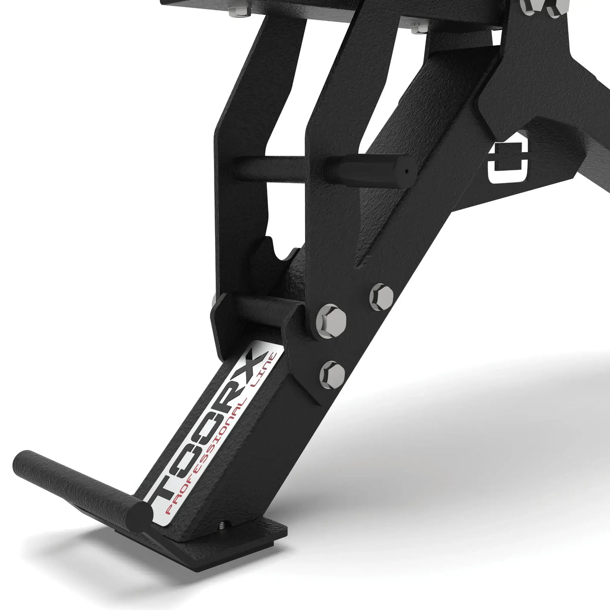 Close-up van het zwarte frame en de verstelpen van een trainingsbank met TOORX-logo.